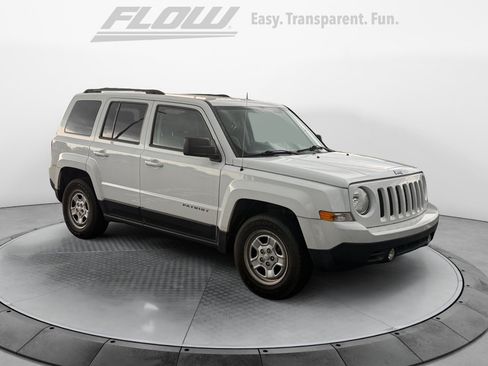 Used 2015 Jeep Patriot Sport w/ Power Value Group FWD image 1