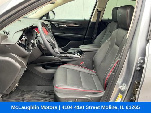 Used 2022 Buick Envision Essence w/ Sport Touring Package image 2