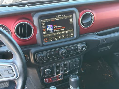 Used 2020 Jeep Gladiator Rubicon image 27