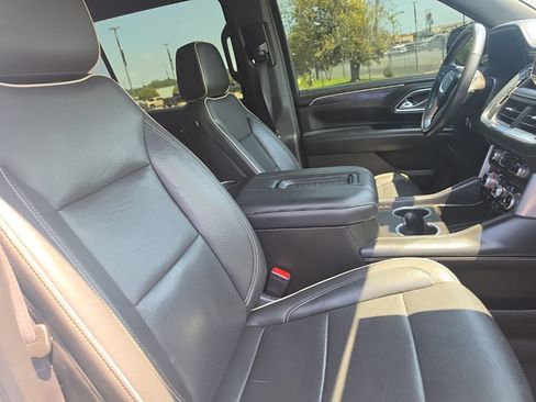 Used 2021 GMC Yukon XL SLT AWD/4WD image 34