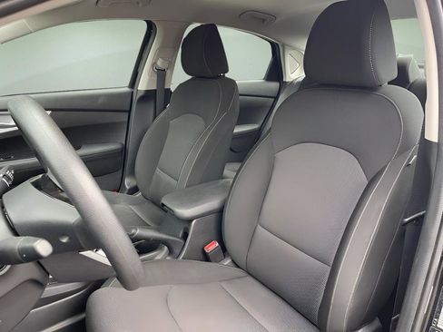 Used 2024 Kia Forte LXS image 13