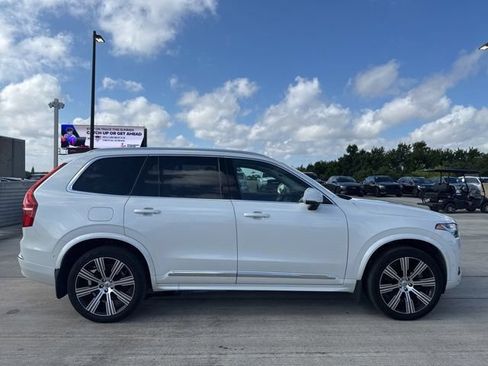 Used 2024 Volvo XC90 T8 Ultimate w/ Protection Package Premier AWD/4WD image 2