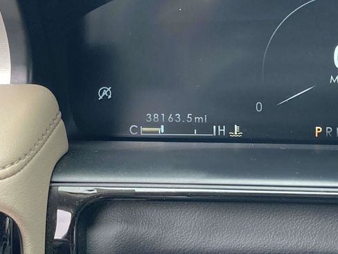 Certified 2022 Lincoln Nautilus AWD w/ Premium Package image 33