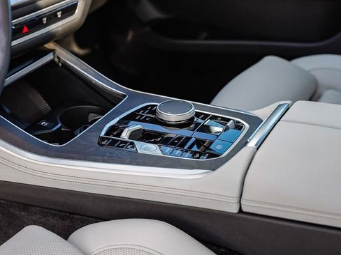 Used 2024 BMW X5 xDrive50e w/ Premium Package image 21