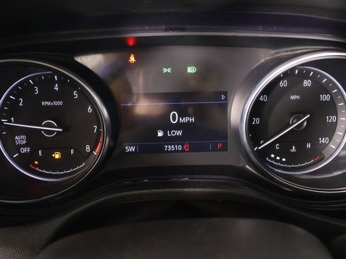 Used 2023 Buick Encore GX Select w/ Sport Touring Package FWD image 4