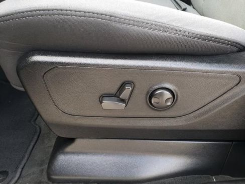 Used 2022 RAM 1500 Big Horn AWD/4WD image 24