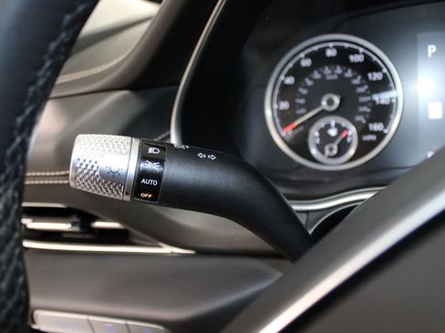 Used 2024 Genesis GV80 2.5T image 22