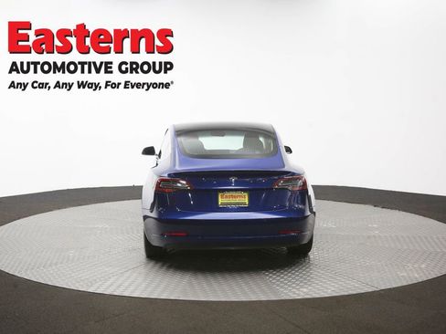 Used 2018 Tesla Model 3 Mid Range image 32