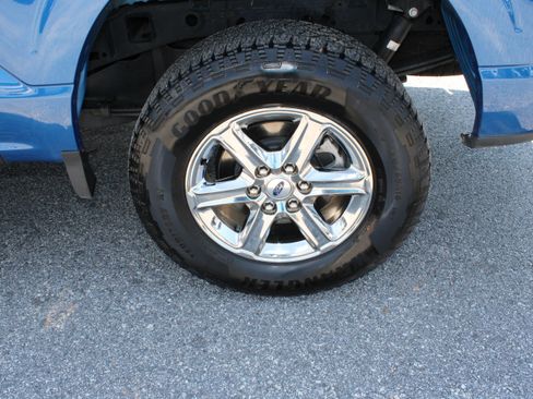 Used 2025 Ford F150 XLT w/ Equipment Group 301A Standard AWD/4WD image 12