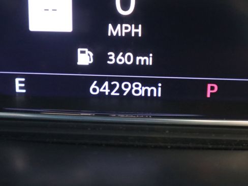 Used 2020 GMC Sierra 2500 AT4 w/ Technology Package image 19