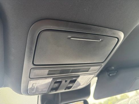Used 2025 Honda Passport EX-L image 22