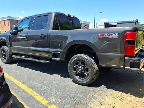 Used 2024 Ford F250 XLT w/ XLT Premium Package AWD/4WD image 4