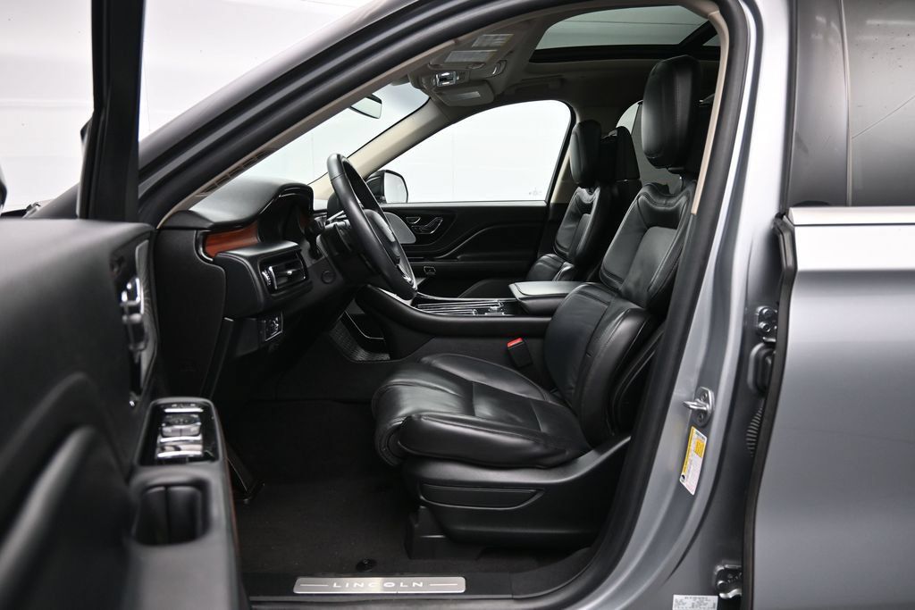 Used 2022 Lincoln Aviator Reserve w/ Equipment Group 201A AWD/4WD image 22