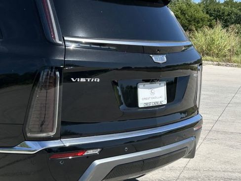 New 2026 Cadillac Vistiq Luxury image 9
