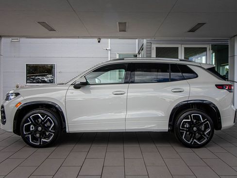 New 2026 Volkswagen Tiguan SEL R-Line image 14