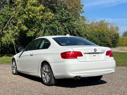 Used 2011 BMW 328i xDrive Coupe image 5