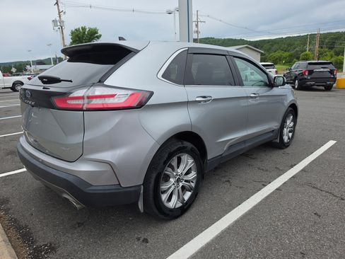 Used 2024 Ford Edge Titanium AWD/4WD image 3