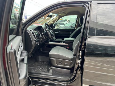 Used 2020 RAM 3500 Big Horn w/ Level 1 Equipment Group AWD/4WD image 11