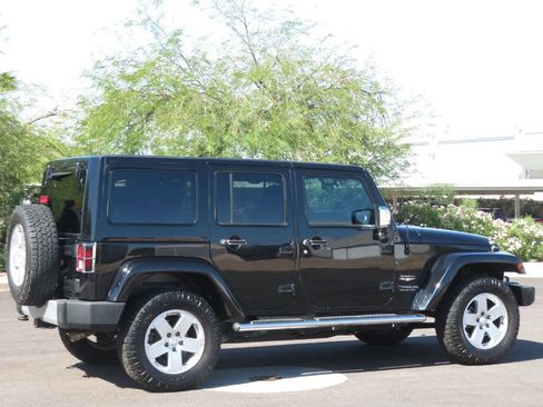 Used 2012 Jeep Wrangler Unlimited Sahara w/ Mopar Chrome Edition Group image 6