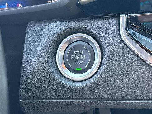 Used 2024 Chevrolet Colorado Trail Boss w/ Technology Package AWD/4WD image 32