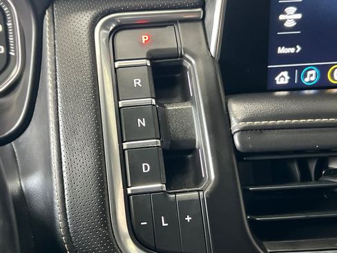 Used 2021 GMC Yukon SLT image 25