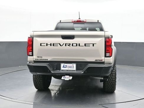 New 2026 Chevrolet Colorado ZR2 w/ Technology Package AWD/4WD image 11