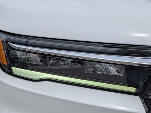 Used 2023 Honda Pilot Elite image 7