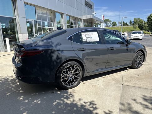 New 2026 Toyota Camry XLE AWD/4WD image 10