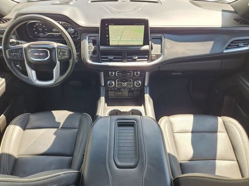 Used 2023 GMC Yukon XL SLT AWD/4WD image 2
