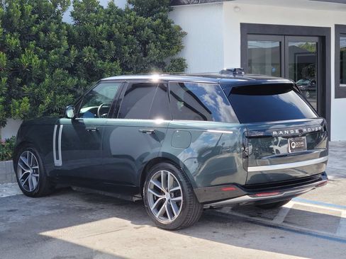 Used 2025 Land Rover Range Rover Autobiography AWD/4WD image 4