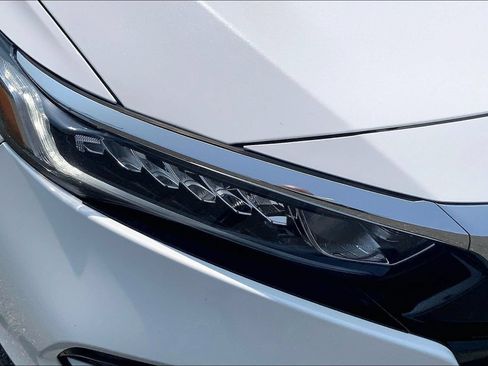 Used 2020 Honda Accord EX image 20
