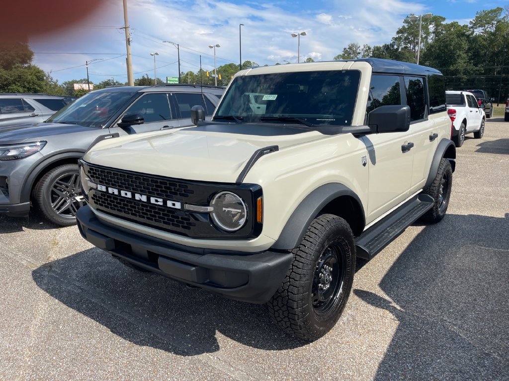 New 2026 Ford Bronco Big Bend AWD/4WD image 2