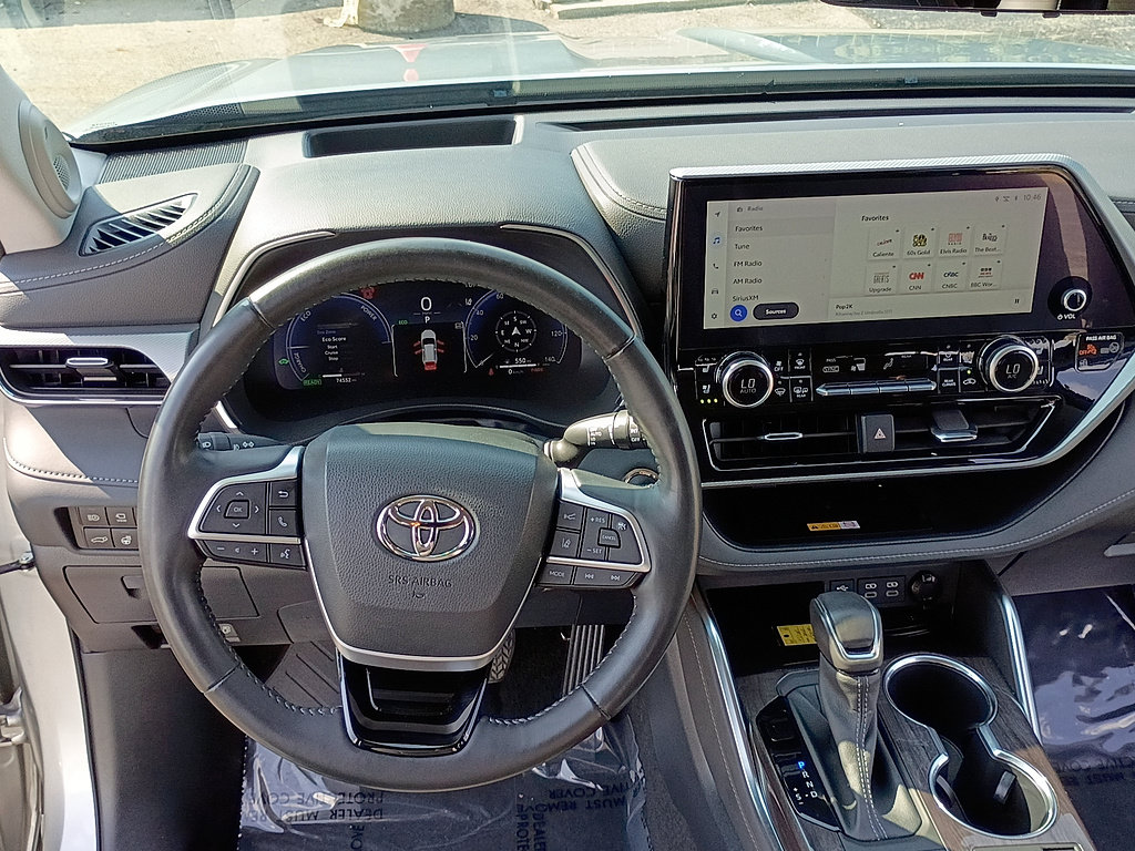 Used 2023 Toyota Highlander Platinum AWD/4WD image 12