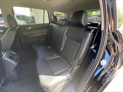 Certified 2023 Volkswagen Atlas SE w/ Panoramic Sunroof Package FWD image 25