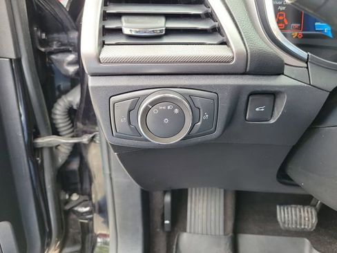 Used 2020 Ford Fusion SE AWD/4WD image 13