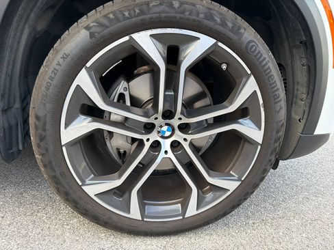 Used 2025 BMW X5 xDrive40i AWD/4WD image 5
