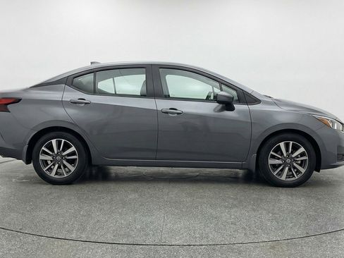 Used 2025 Nissan Versa SV FWD image 11