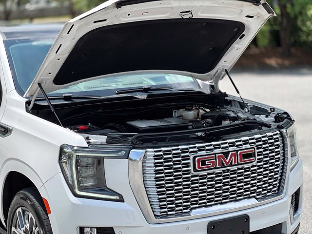 Used 2021 GMC Yukon Denali w/ Denali Premium Package AWD/4WD image 53