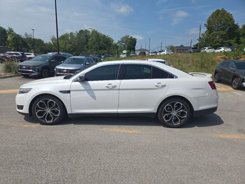 Used 2017 Ford Taurus SHO AWD/4WD image 6