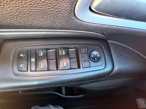 Used 2019 Dodge Durango SXT AWD/4WD image 22
