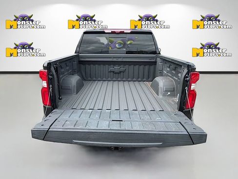 Used 2022 Chevrolet Silverado 1500 LTZ w/ LTZ Premium Package AWD/4WD image 31