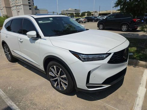 Used 2026 Acura MDX w/ Technology Package FWD image 3
