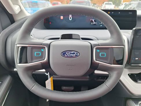 New 2025 Ford Expedition Max Active image 8