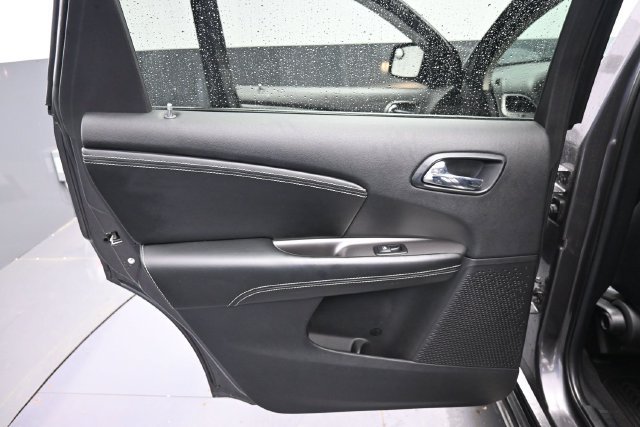 Used 2015 Dodge Journey Crossroad w/ Flexible Seating Group FWD image 33