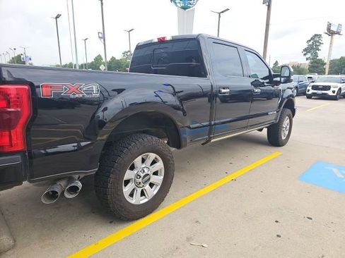 Used 2019 Ford F250 Platinum w/ Platinum Ultimate Package AWD/4WD image 1