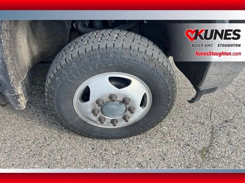 Used 2020 Chevrolet Silverado 3500 LTZ w/ LTZ Plus Package AWD/4WD image 11