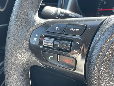 Used 2016 Kia Sorento FWD image 8