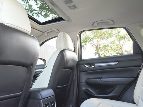 Certified 2025 MAZDA CX-5 AWD 2.5 S w/ Preferred Package image 15