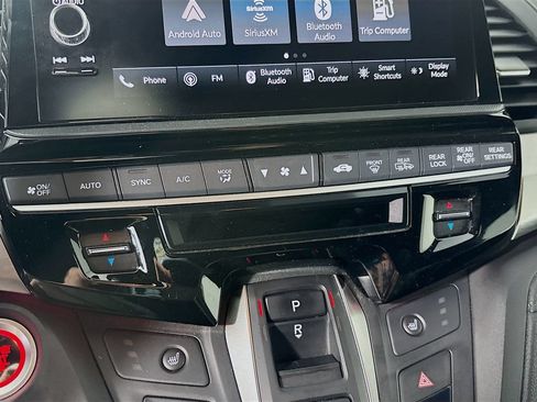 Used 2025 Honda Odyssey Sport-L image 17