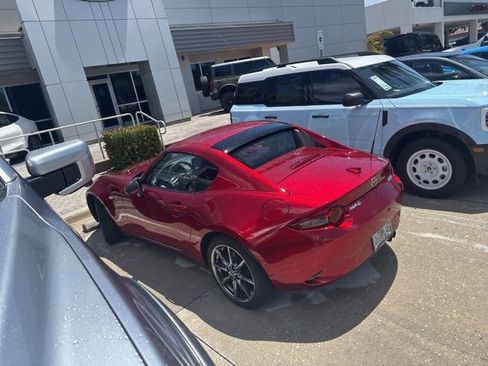 Used 2019 MAZDA MX-5 Miata RF Grand Touring image 3